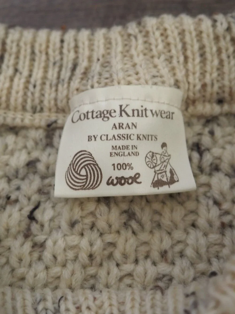 Vintage Cottage Knitwear Aran by Classic Knits Chunky Fisherman Cable Knit - Picture 3 of 9